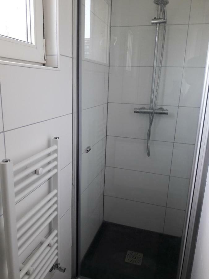 2 Slaapkamer Appartement Op De Zeedijk Van Oostende. Exterior photo